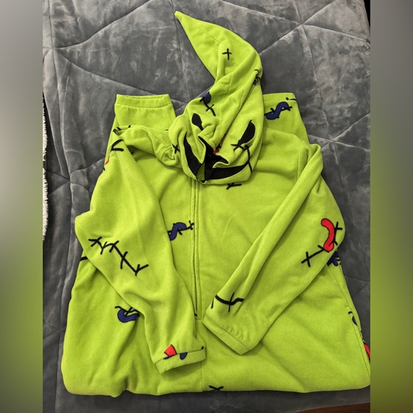 Disney NBC Oversized Oogie Boogie Onesie Costume - Picture 3 of 3
